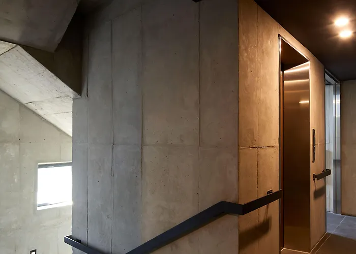 Cleo Hongdae Hostel *